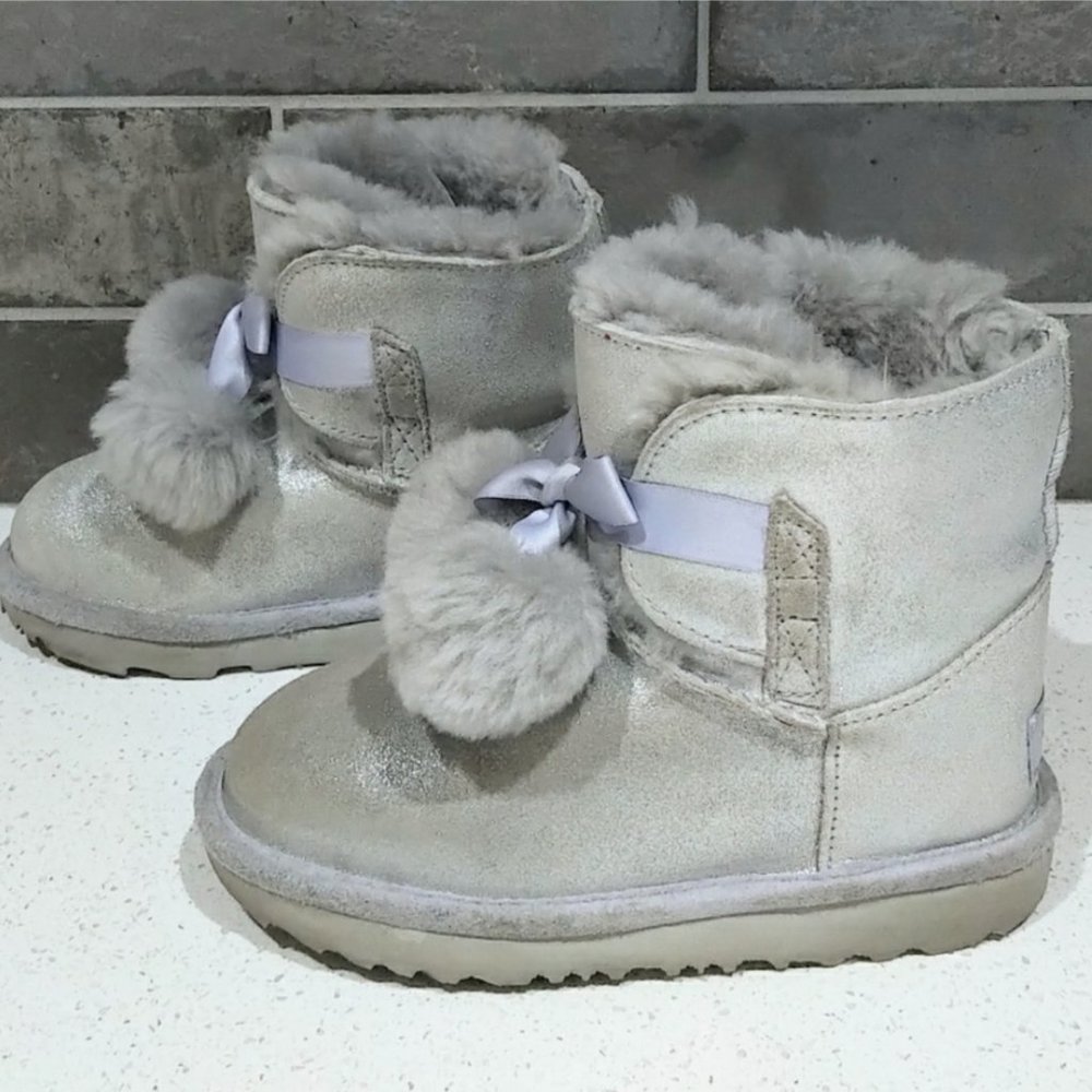 UGG K Gita Metallic Pull-On Boot - Silver - Picture 5 of 9